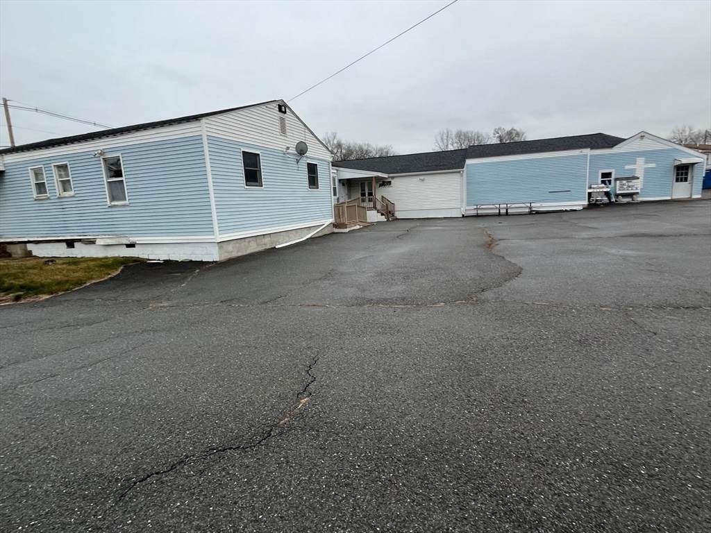 41 Littleton Rd - Photo 1