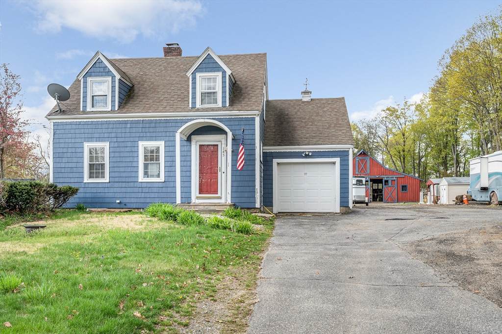 145 Lexington Rd - Photo 1
