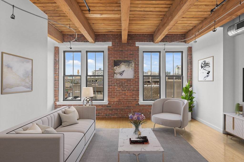 9 West Broadway - Photo 1