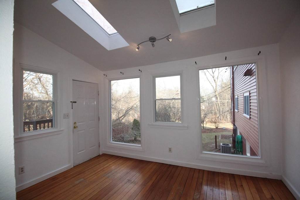 16 Middlesex St - Photo 1
