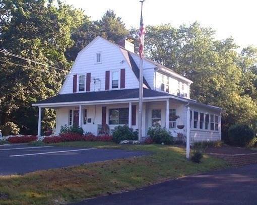 685 South St - Photo 1