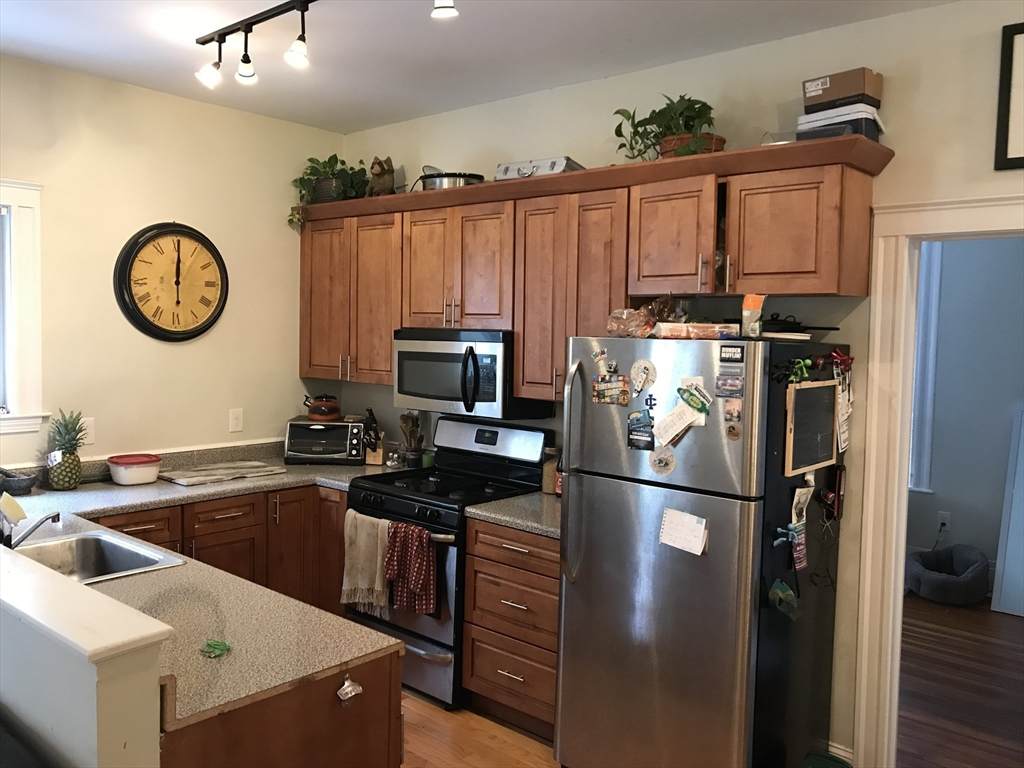 358 Broadway - Photo 1