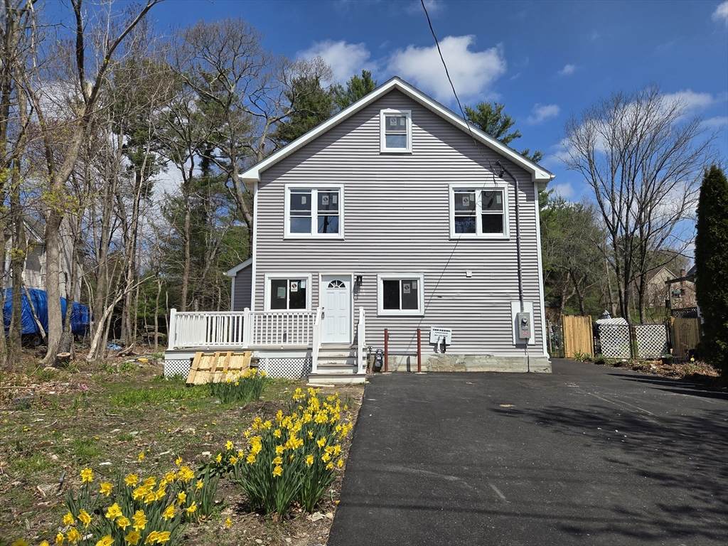 276 Sumner St - Photo 1
