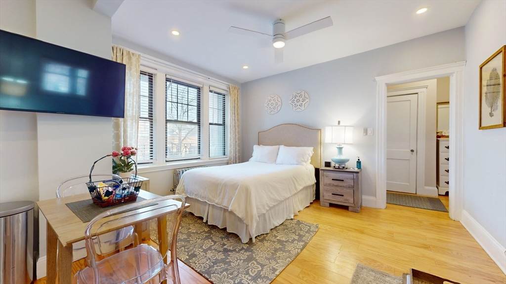 185 Chestnut Hill Ave - Photo 1