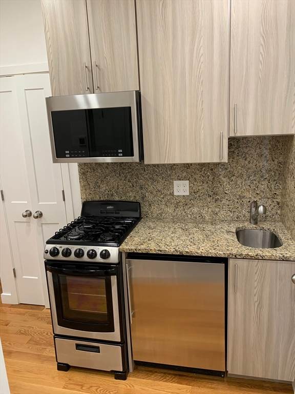 16 Fifth St - Photo 1