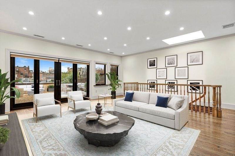 330 Newbury Street - Photo 1