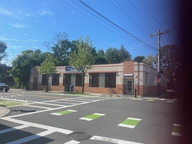 114-116 North Beacon - Photo 1