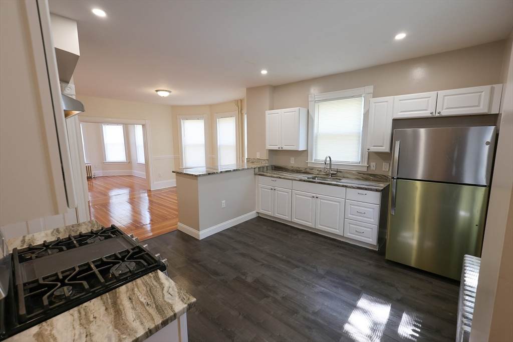 32 Robinson Street - Photo 1