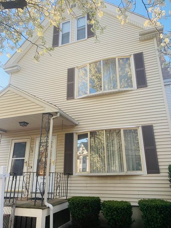 39 Beacon St - Photo 1