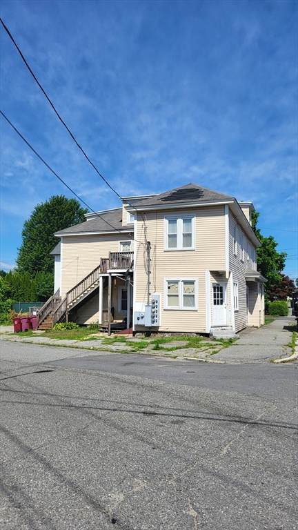 942 Lakeview Avenue - Photo 1