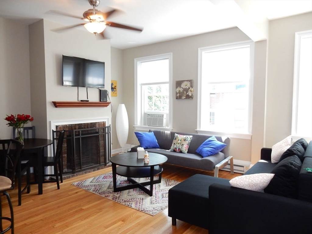 44 Grove St - Photo 1