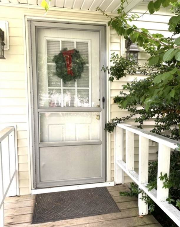 337 Village St - Photo 1