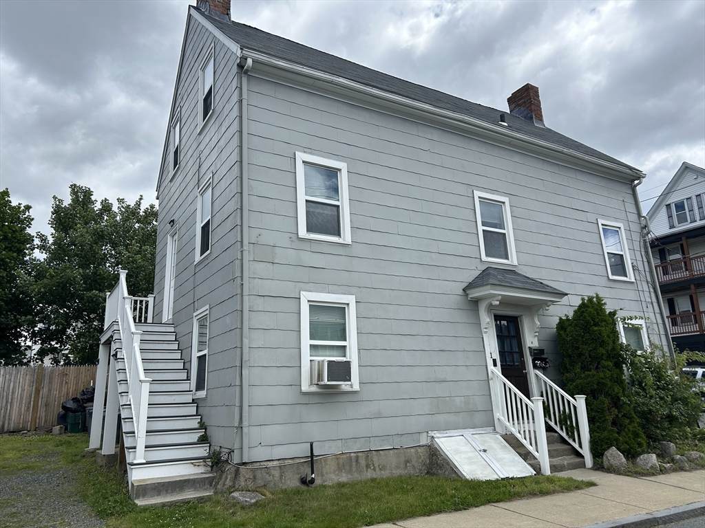 1 Dennis St - Photo 1