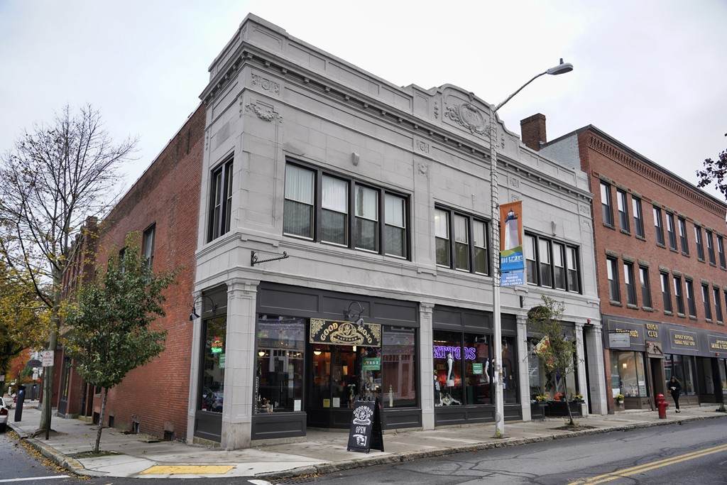 7 Washington St - Photo 1