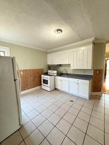 4412 Washington - Photo 1