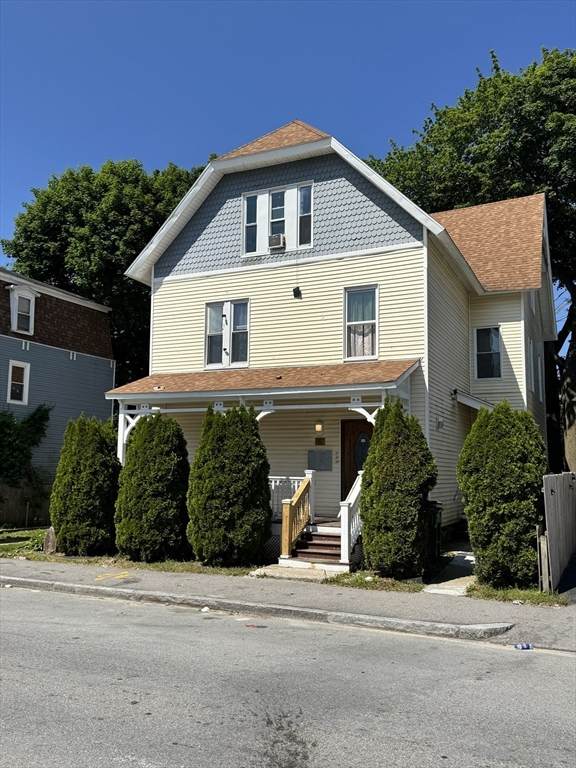 15 Russell St - Photo 1