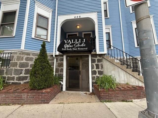 456 Centre St - Photo 1