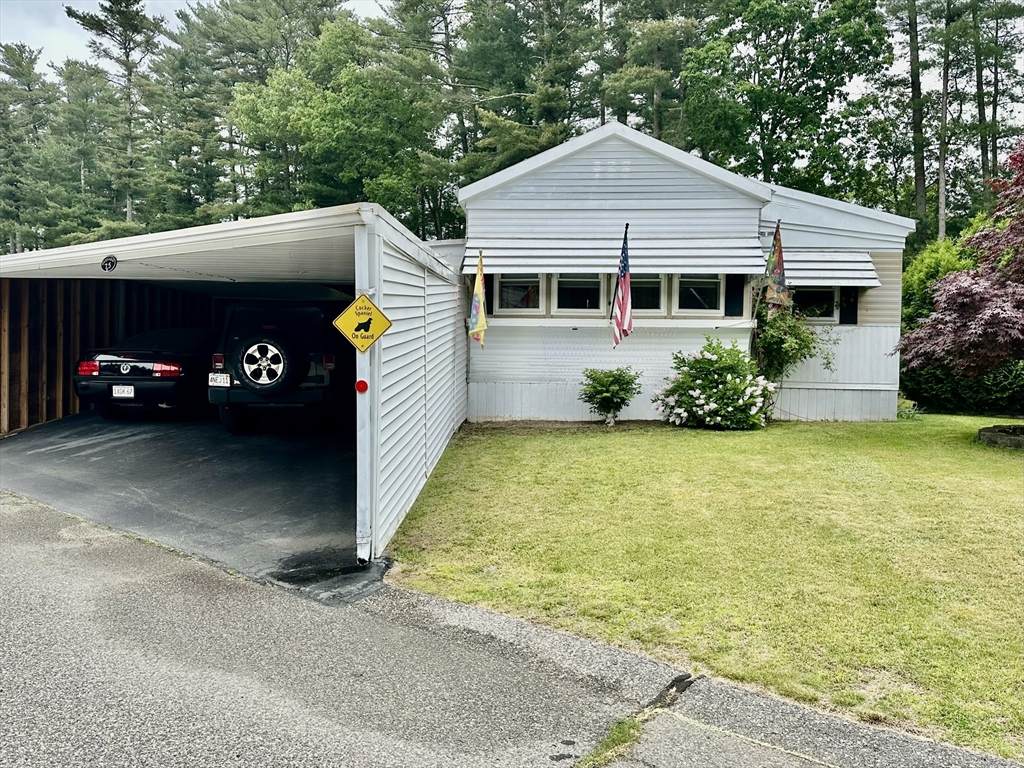 75 Maplewood Drive - Photo 1