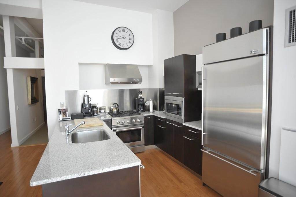 88 Kingston Street - Photo 1