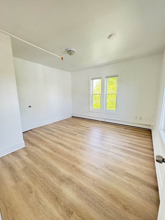 135 Chestnut St - Photo 1