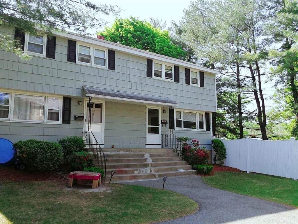 273 Cross St - Photo 1