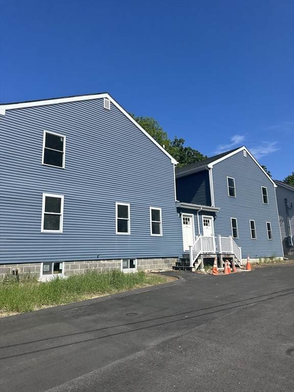 170 Hart St - Photo 1