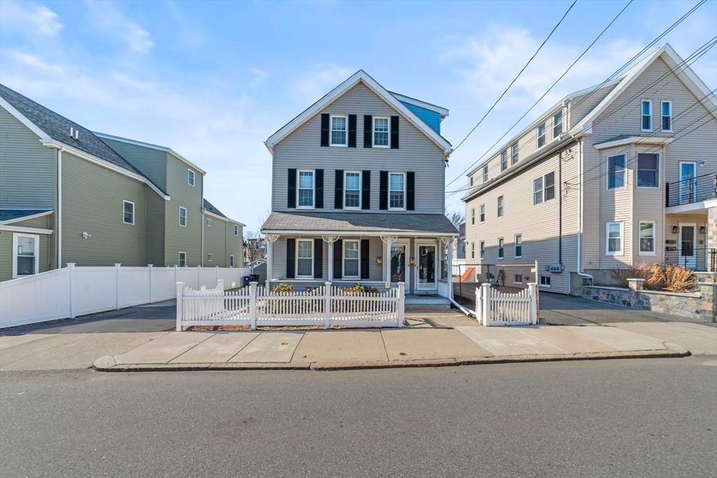 90 Florence St - Photo 1