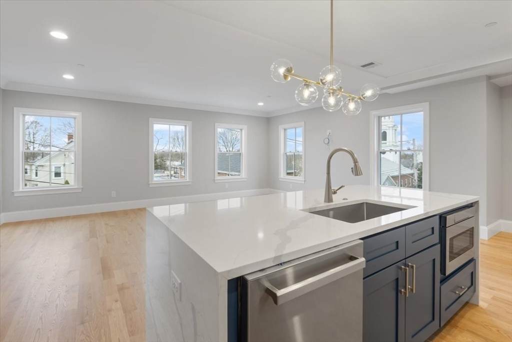 30 Dighton - Photo 1