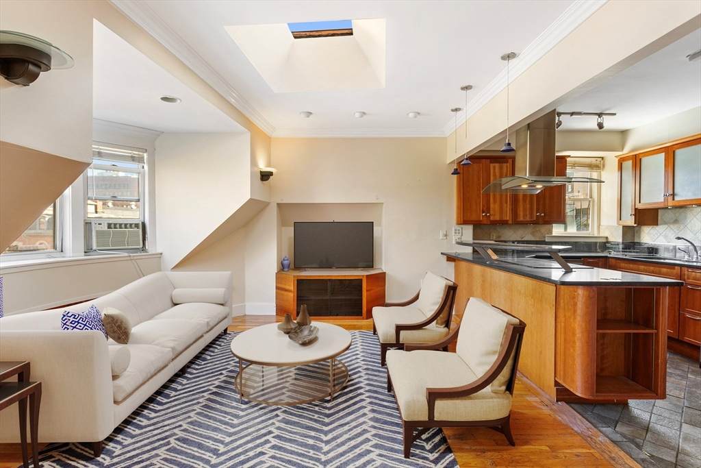 41 Worcester Sq - Photo 1