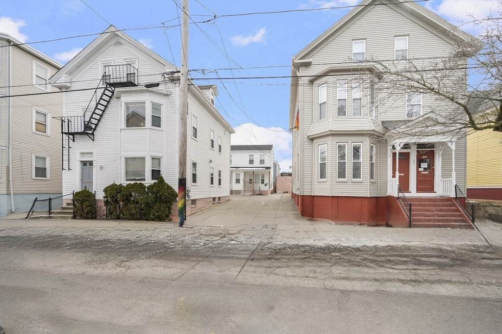 98-102 Penn Street - Photo 1