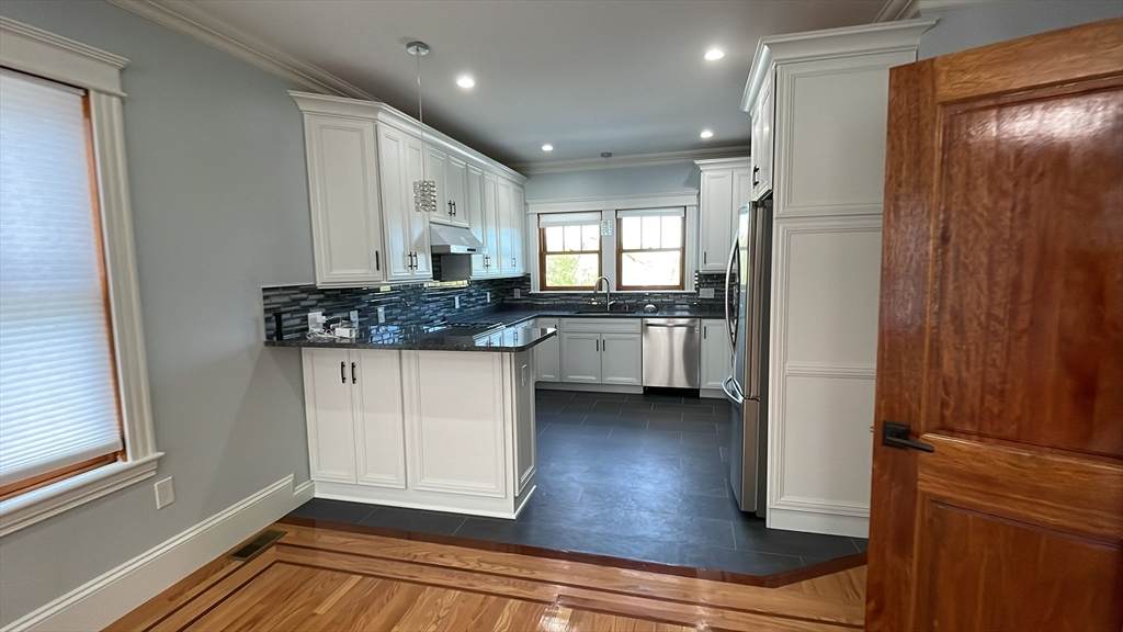 46 Gerrish St - Photo 1