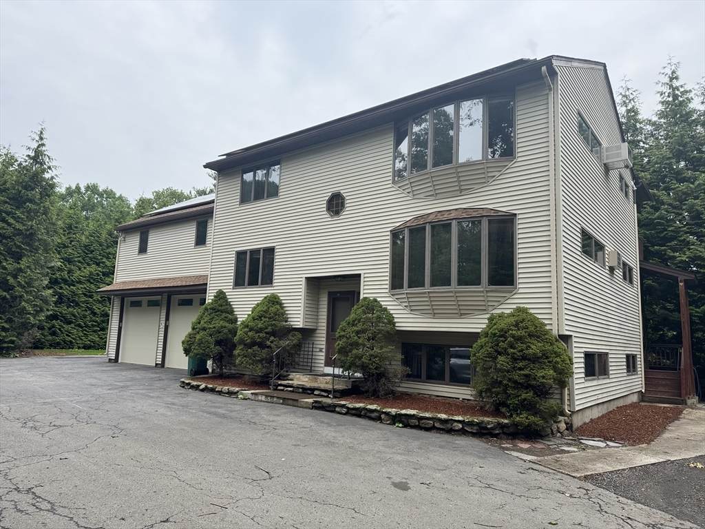271 Wanoosnoc Rd - Photo 1