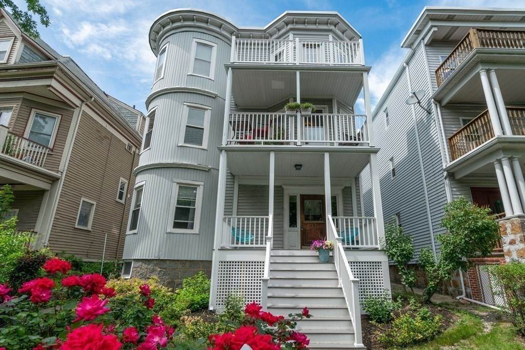 762 Columbia Rd - Photo 1