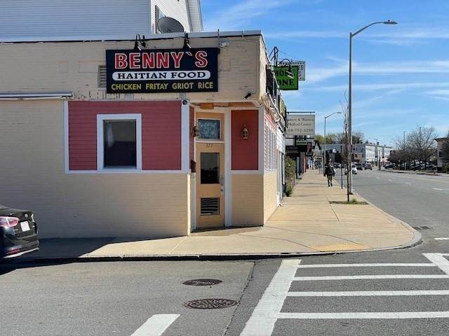 377 Park Ave - Photo 1