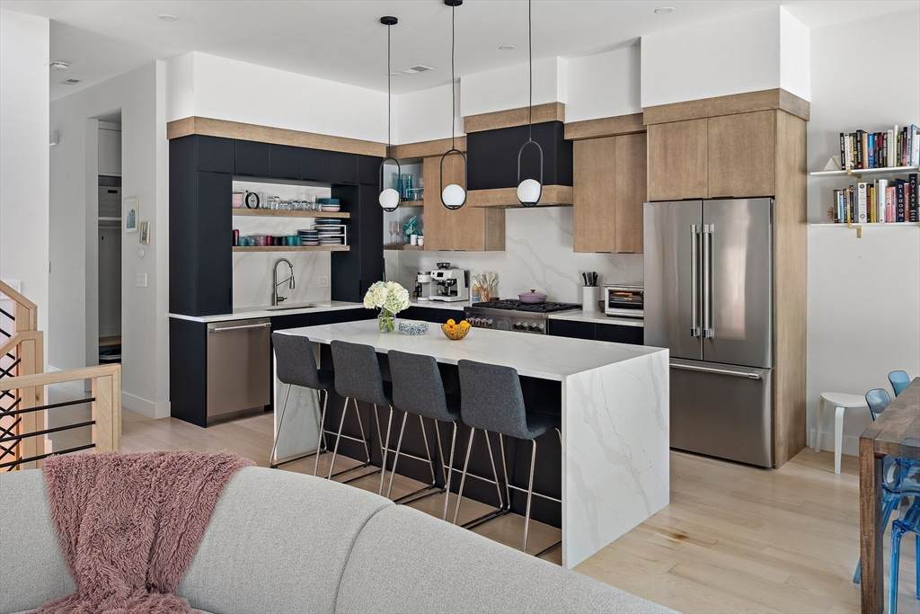 70 Washington St - Photo 1