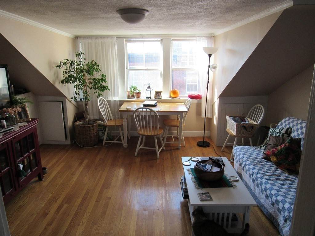 95 W Cedar Street - Photo 1