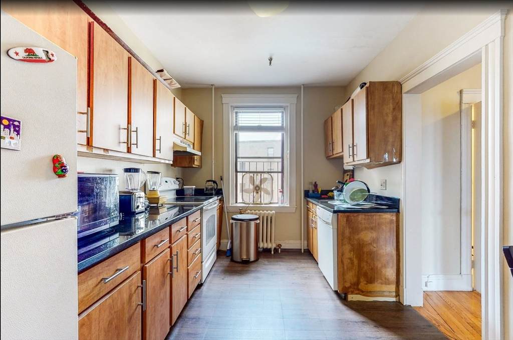 6 Sutherland Road - Photo 1