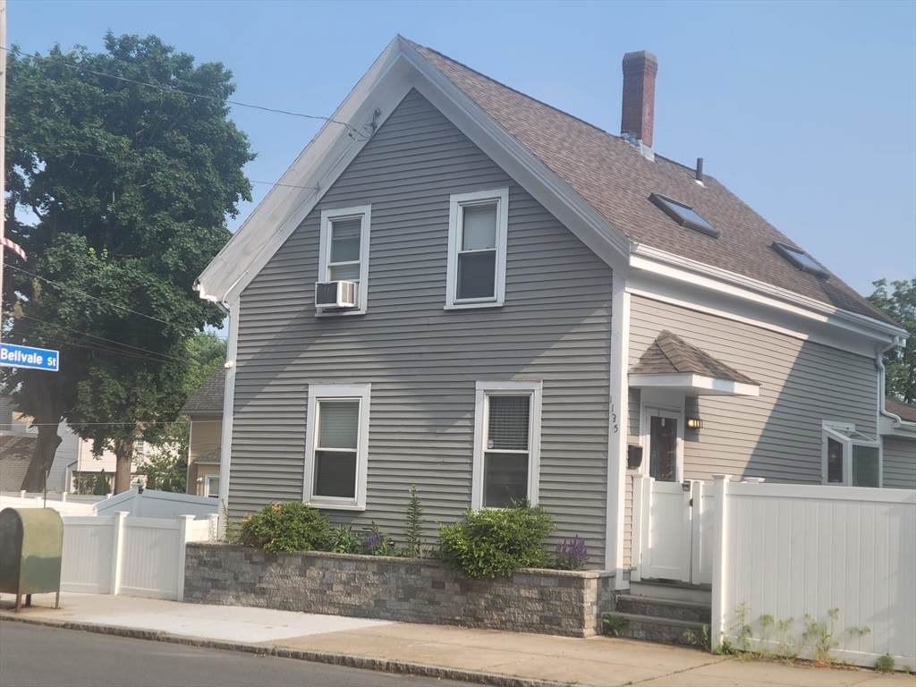 1135 Salem - Photo 1