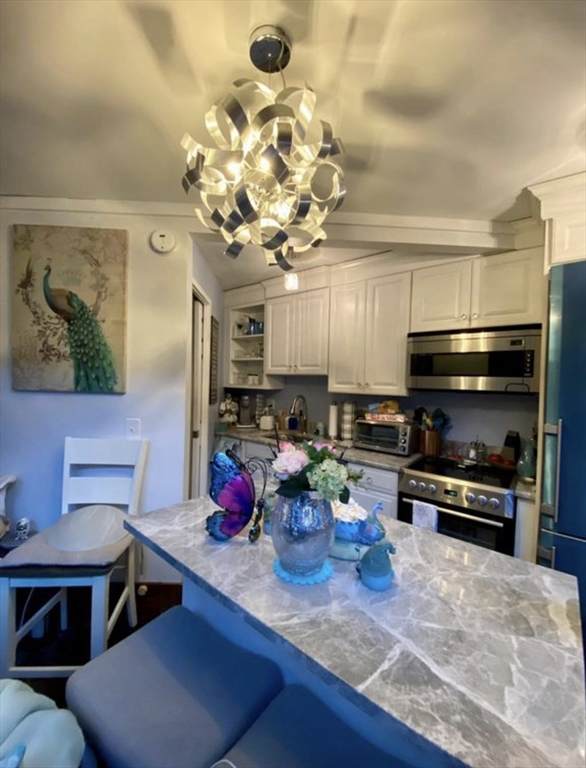54 Snow Hill - Photo 1