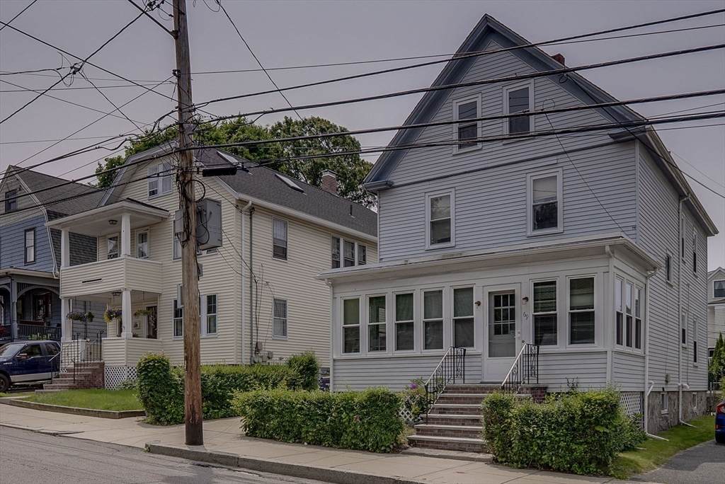 69 Metropolitan Ave - Photo 1