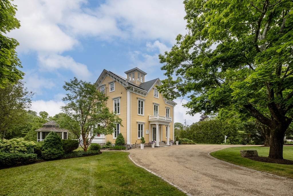 13 Cottage St - Photo 1