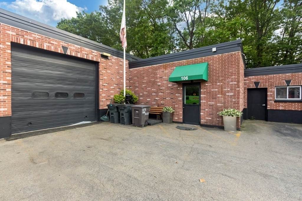106 River St - Photo 1