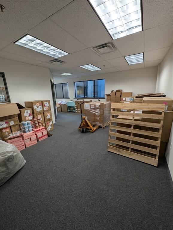 100 Cummings Center - Photo 1