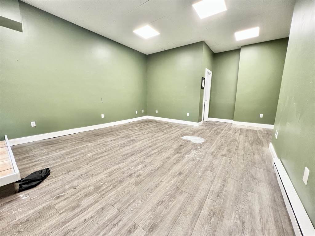 27 Thacher St - Photo 1
