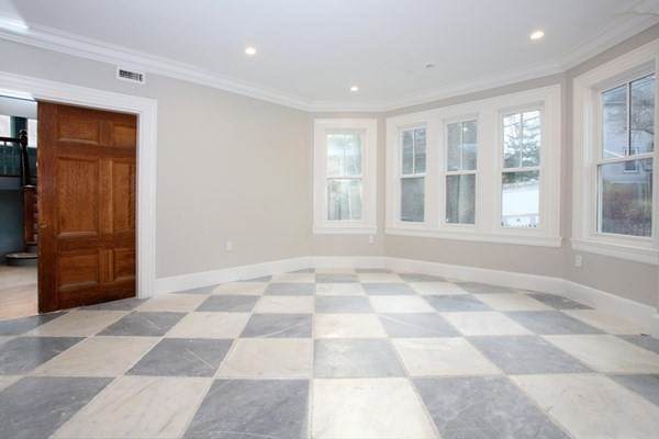 15 Lanark Rd - Photo 1