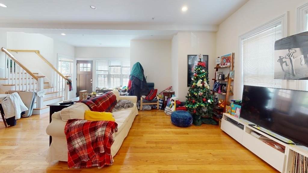 23 Porter Street - Photo 1