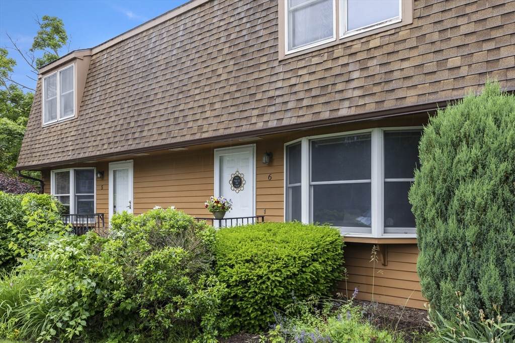 51-1/2 Hatfield St - Photo 1