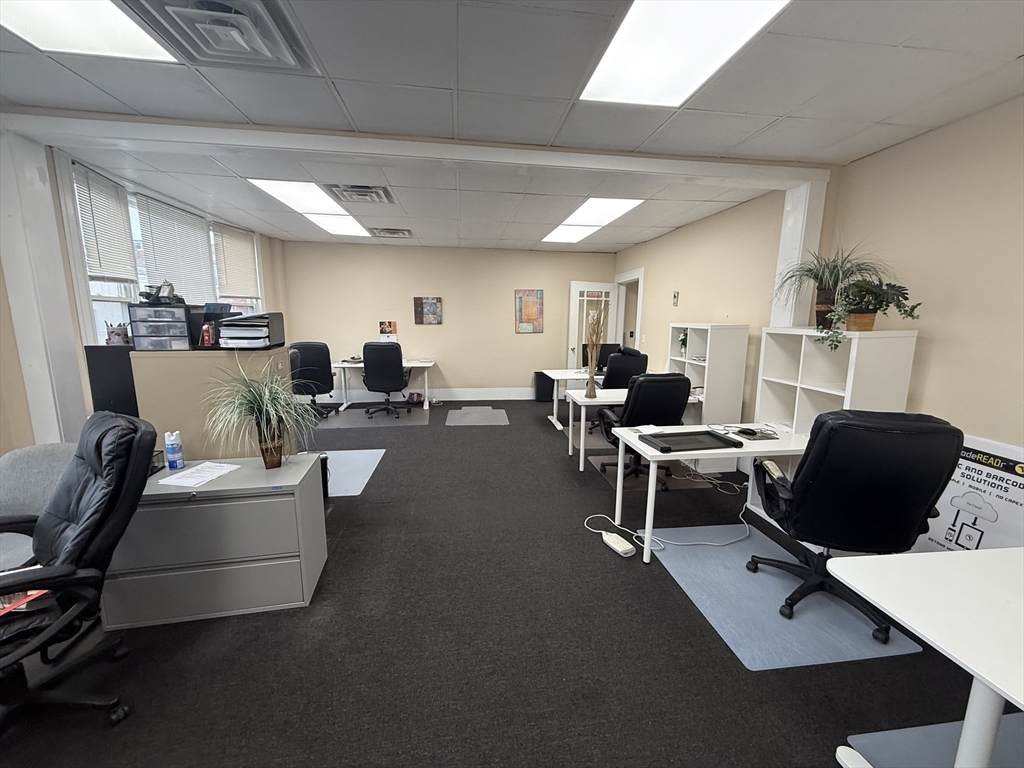 397 Moody - Photo 1