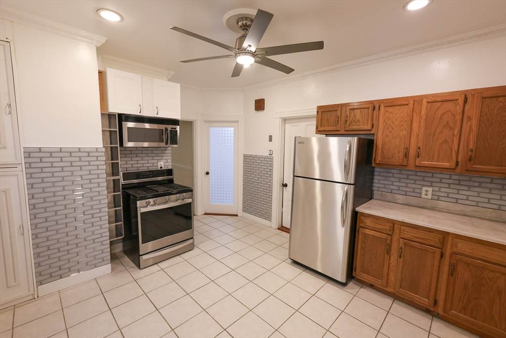 369 Savin Hill Avenue - Photo 1
