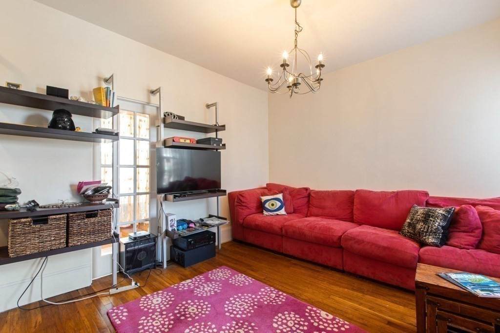 37 Revere Street-Furnished - Photo 1